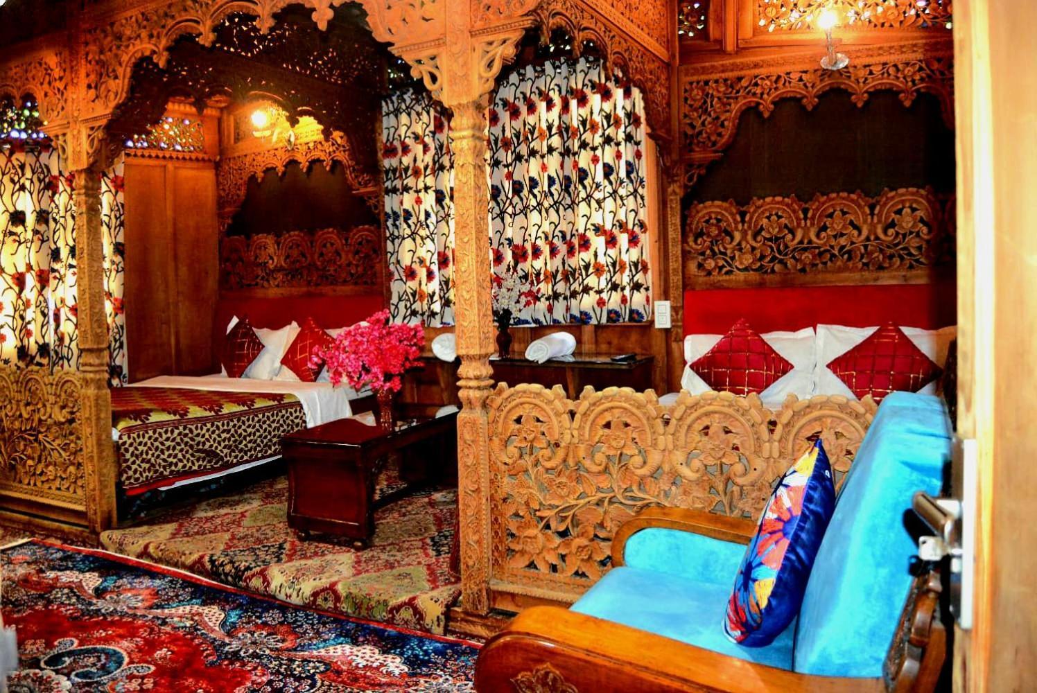 Heritage Amina Group Of Houseboats Hotel Srīnagar Exterior foto